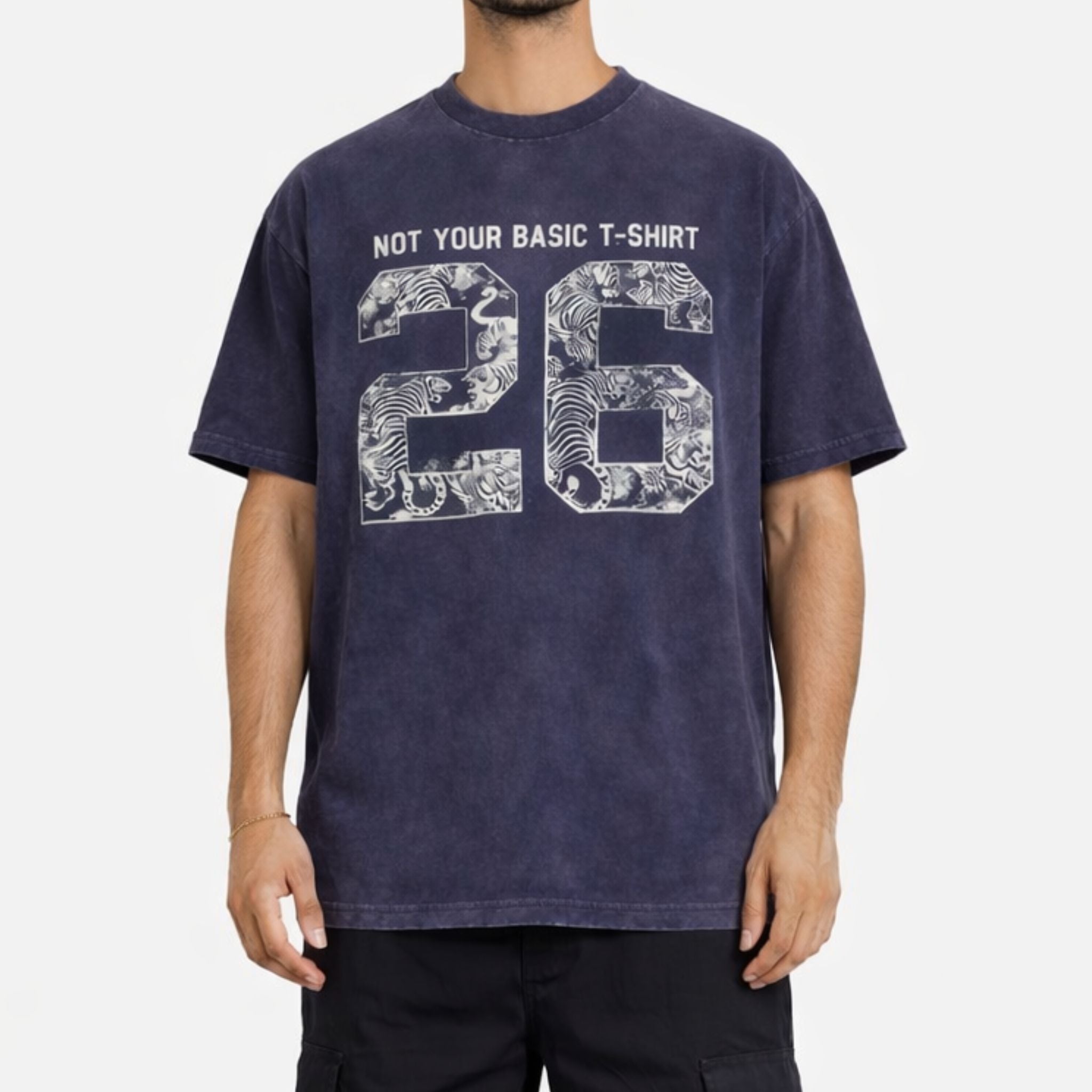 Men's Washed Oversized T-Shirt with “26” Graphic Print – I Z F