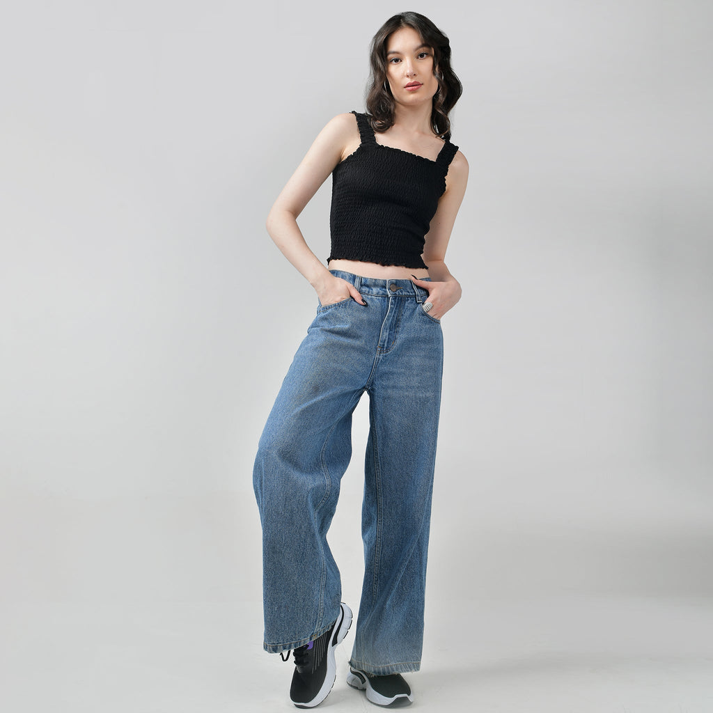 Baggy Jeans & Ruffle Crop Top - I Z F