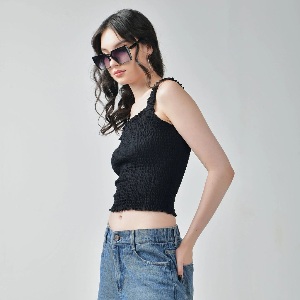 Baggy Jeans & Ruffle Crop Top - I Z F