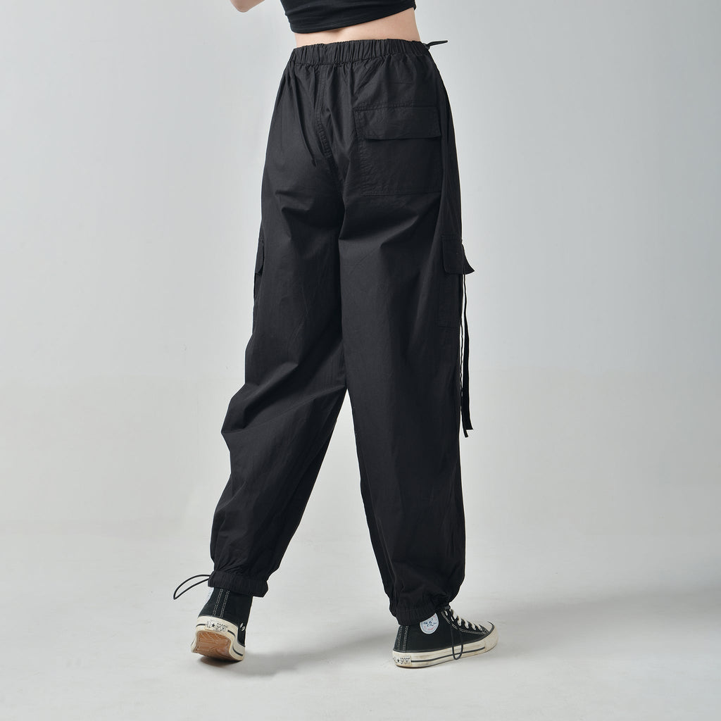 Black Cargo Parachute Pants - I Z F