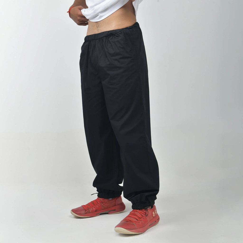 Black Oversized Parachute Pants - I Z F