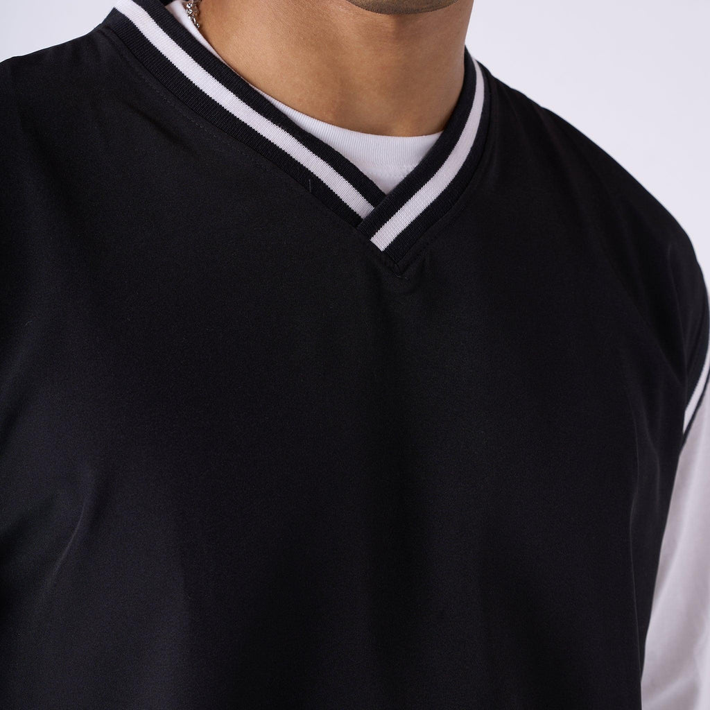 Black V - neck oversized air vest - I Z F