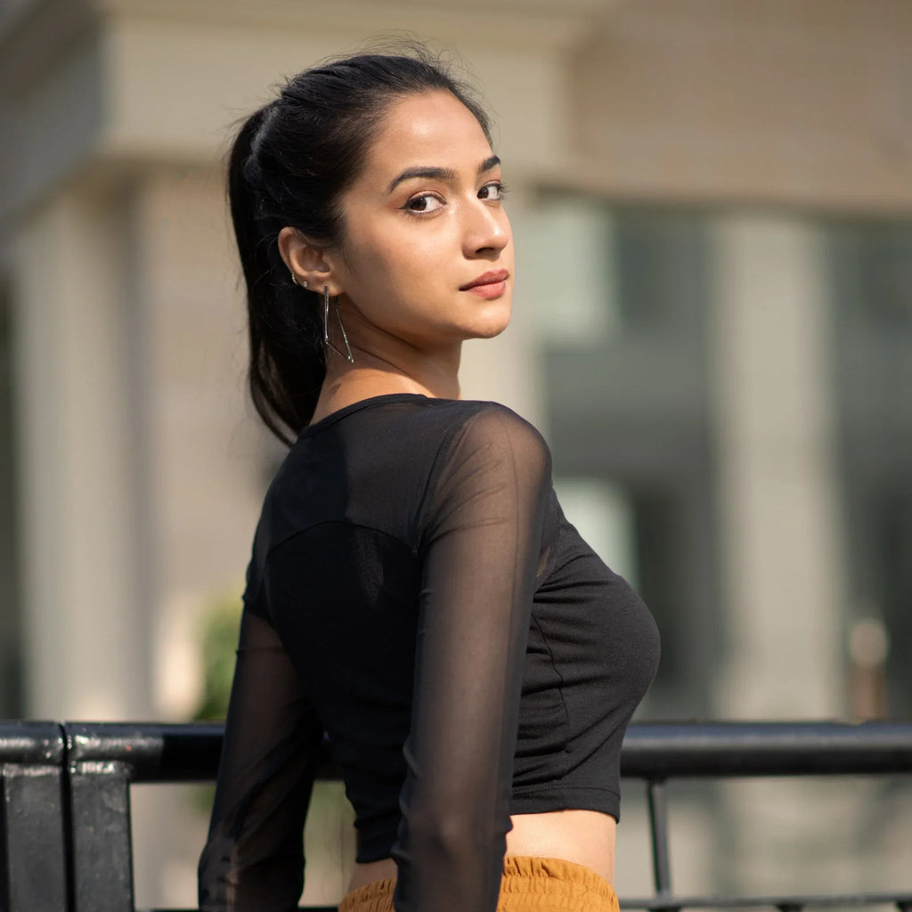 Keyhole Mesh Trim Knit Top - I Z F