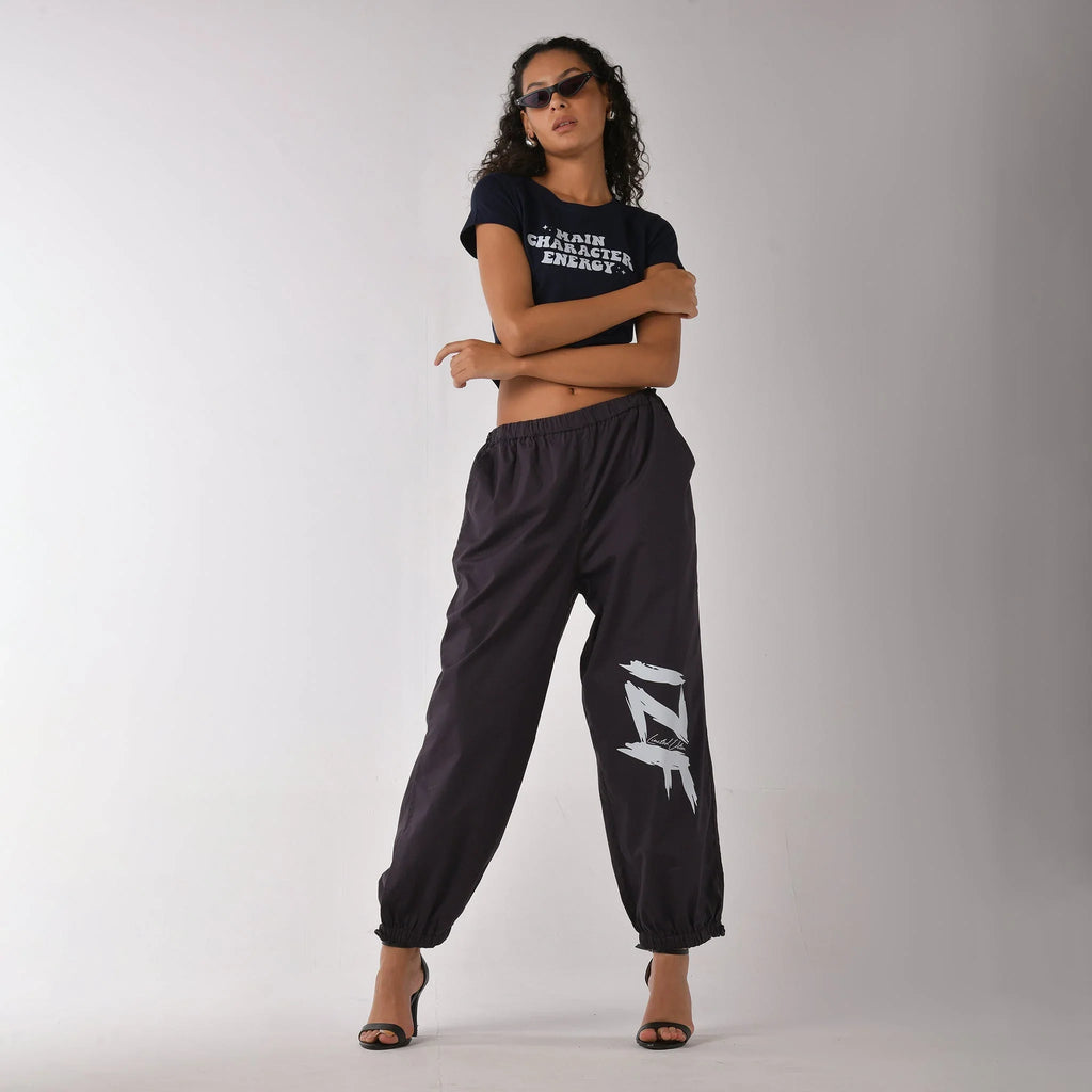 Main Character graphic printed Short Sleeve Crop Top baby tee - I Z F