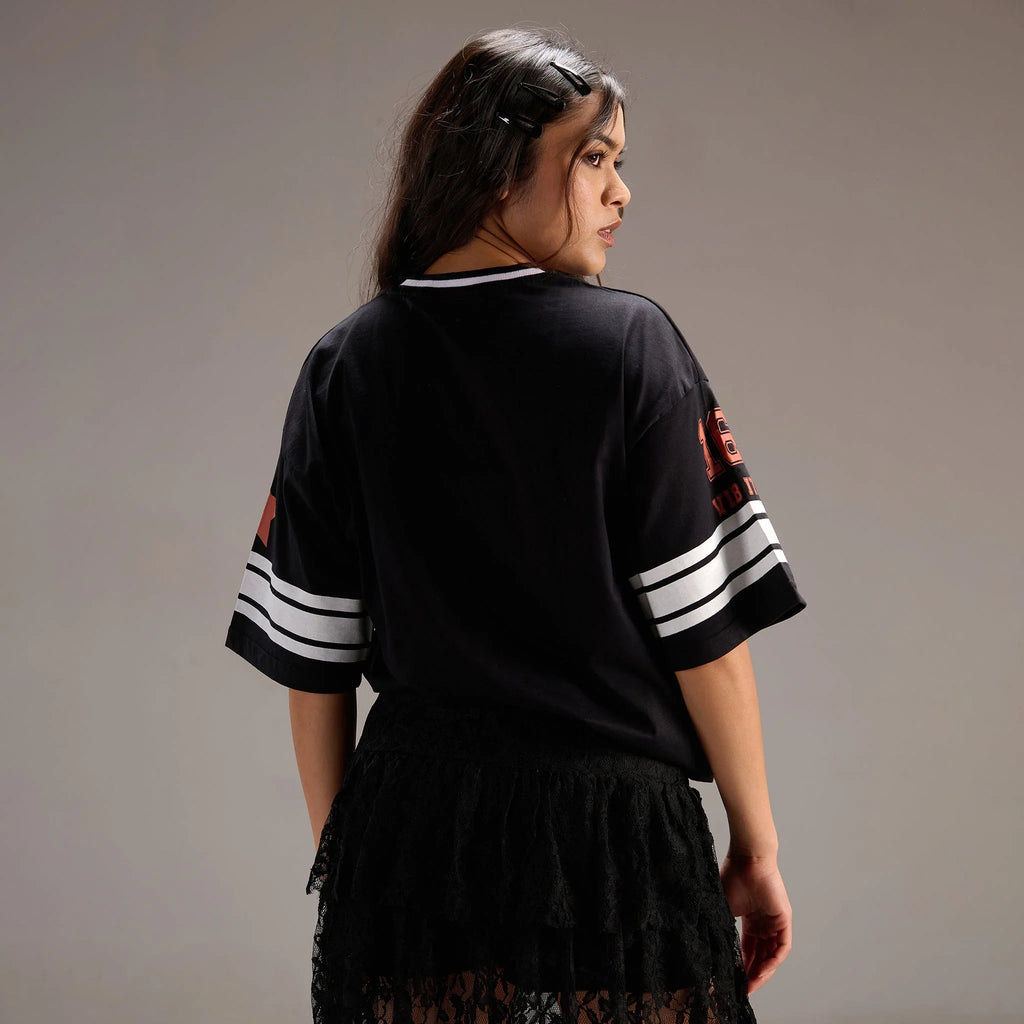 "No - 16" Oversize Varsity Black T-shirt for women - I Z F