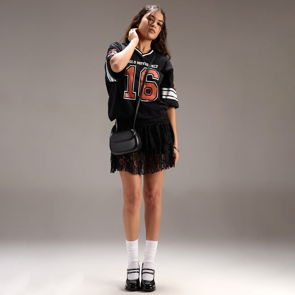 "No - 16" Oversize Varsity Black T-shirt for women - I Z F