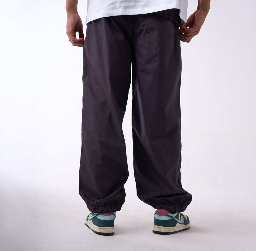 Printed "Limited edition" parachute pants - I Z F