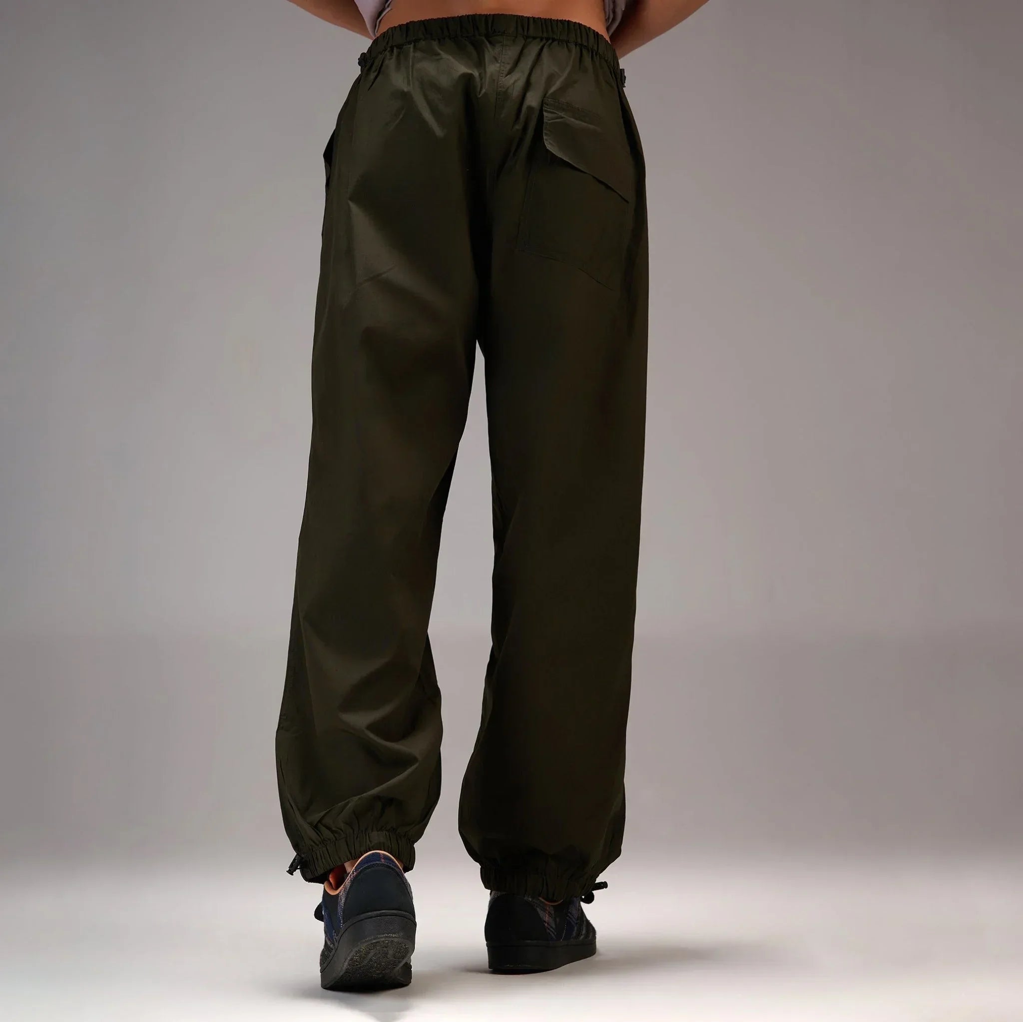 【COLOR iN ID】Natty Parachute Nylon Pants adidas Premium Essentials Nylon Parachute Pants - Purple