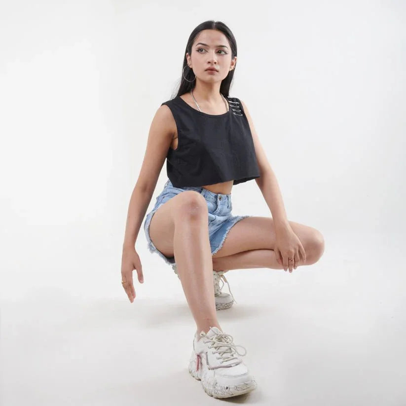 Ripped And Safety Pin Crop Tee I Z F