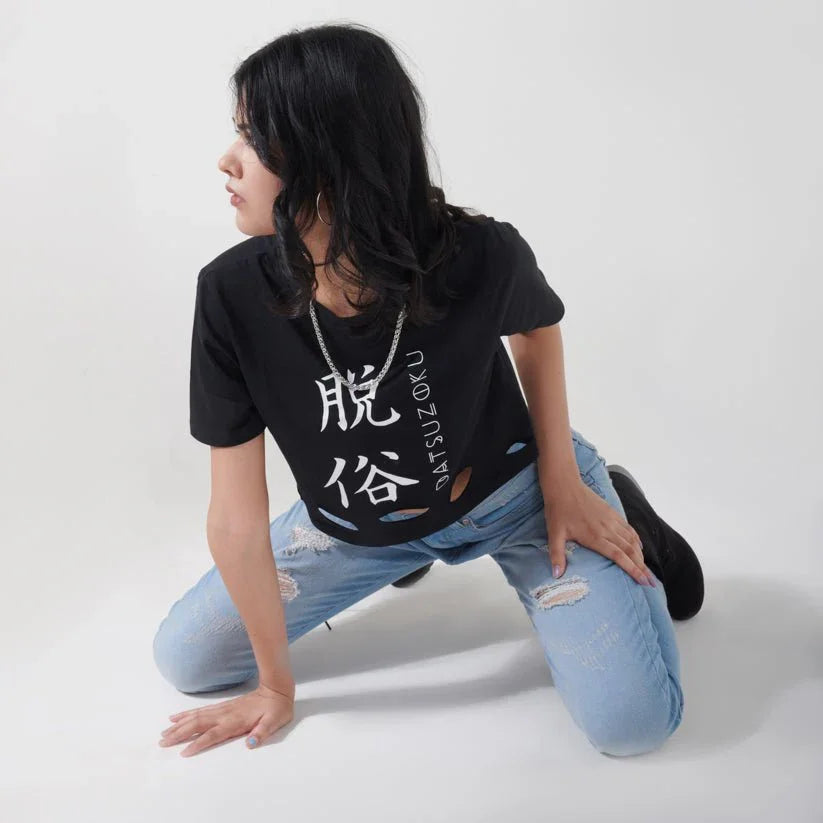 Ripped Graphic Crop Tee - I Z F