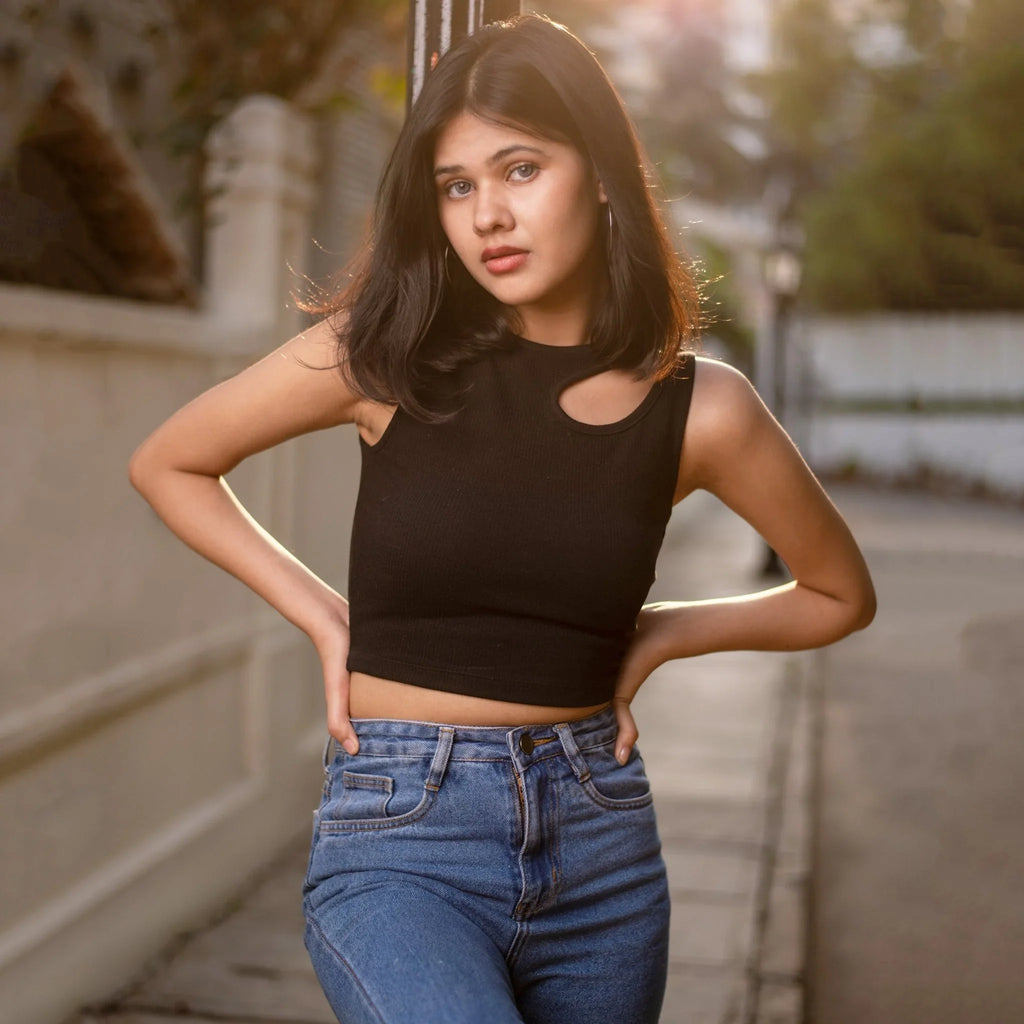 Shoulder Cut - out top - I Z F